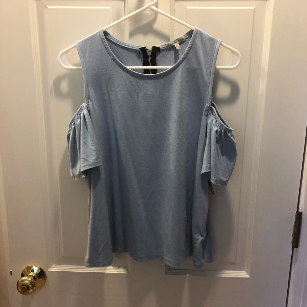 NWT Charlotte Russe shoulder cut out top
